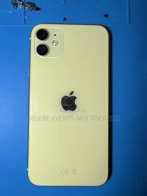Apple iPhone 11 64 GB Jaune