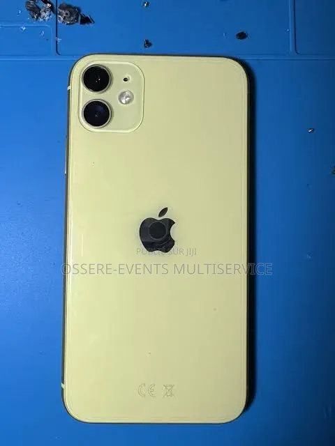 Apple iPhone 11 64 GB Jaune