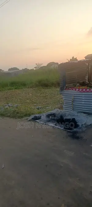 Kivuama Car