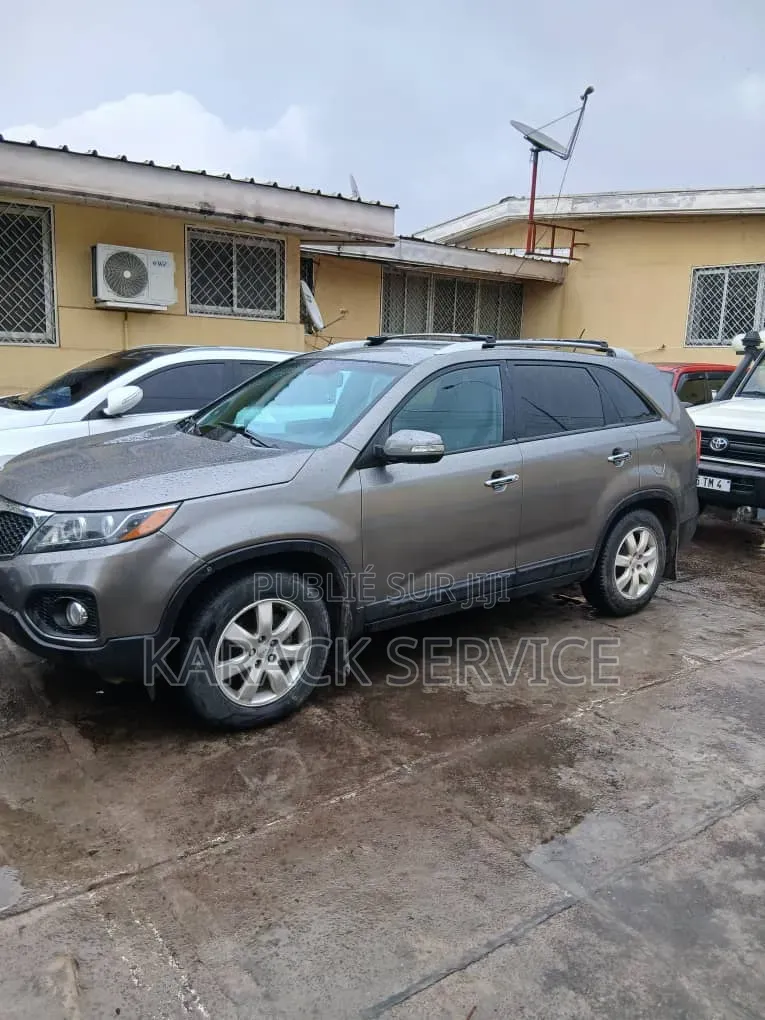 Kia Sorento 2023 Gris
