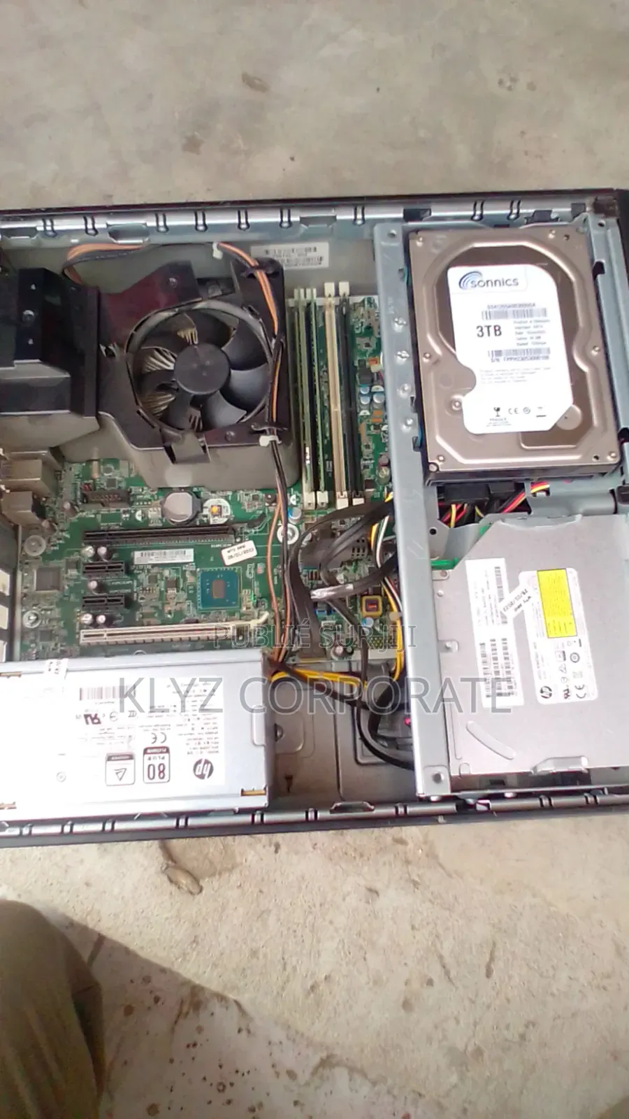 Ordinateur de bureau HP 200 G4 22 All-in-One 8GB Intel Core i3 HDD 3T