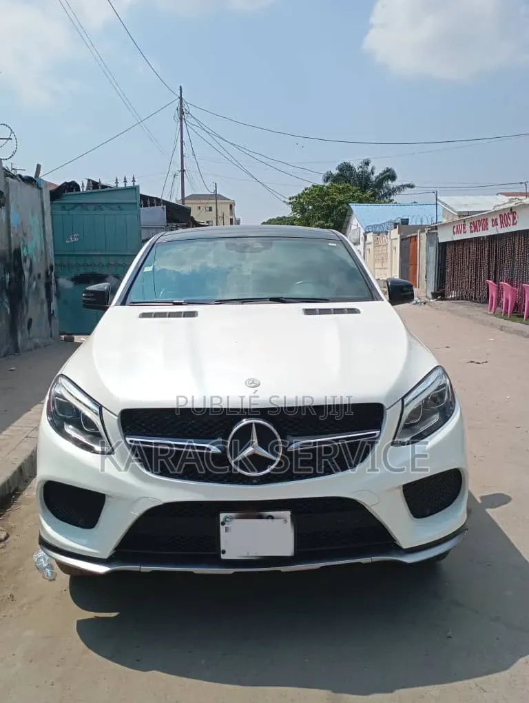Mercedes-Benz GLE-Class 2024 Blanc