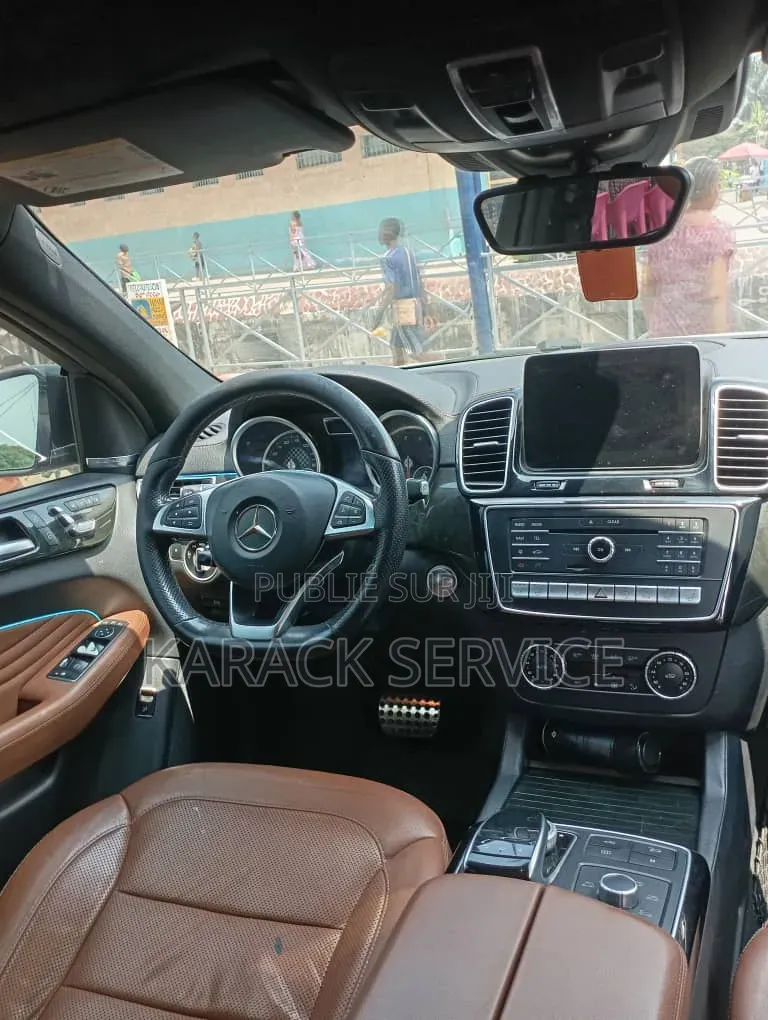 Mercedes-Benz GLE-Class 2024 Blanc