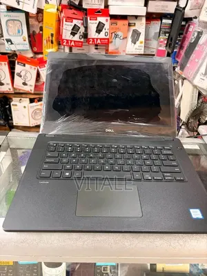 Nouveau Ordinateur portable Dell Autre 8GB Intel Core i5 eMMC 256GB