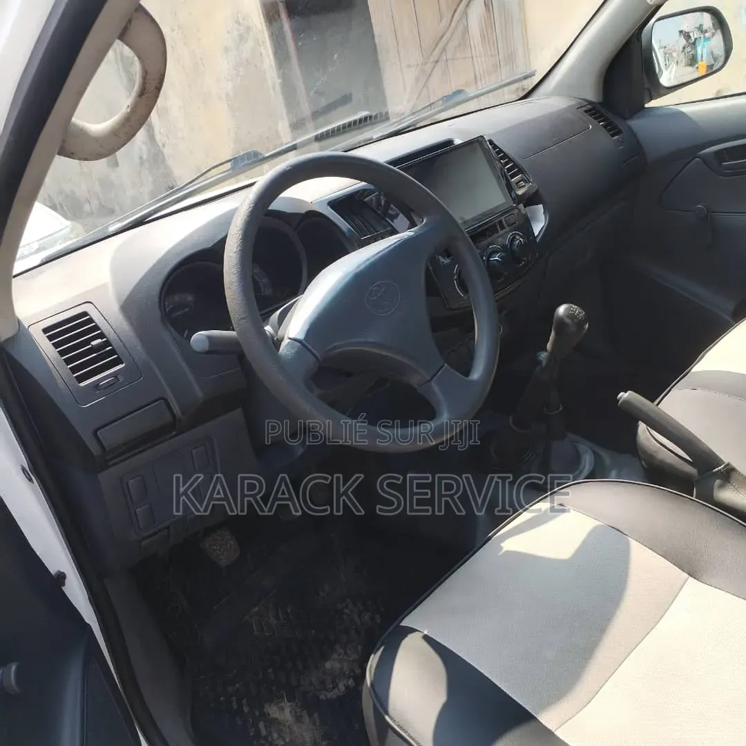 Toyota Hilux 2021 Blanc