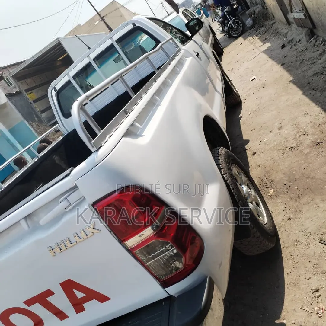 Toyota Hilux 2021 Blanc