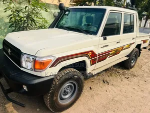 Toyota Land Cruiser 2021 Blanc