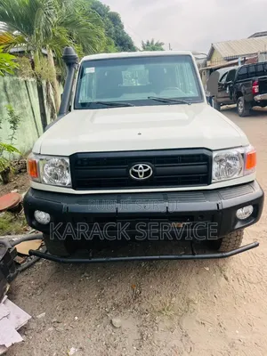 Toyota Land Cruiser 2021 Blanc