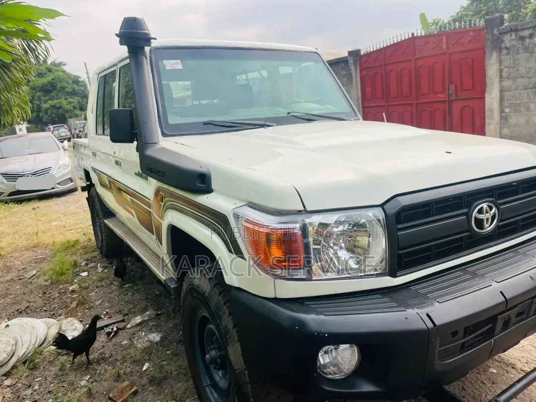 Toyota Land Cruiser 2021 Blanc