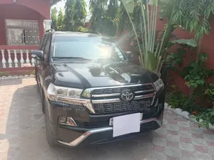 Toyota Land Cruiser Prado 2023 Noir