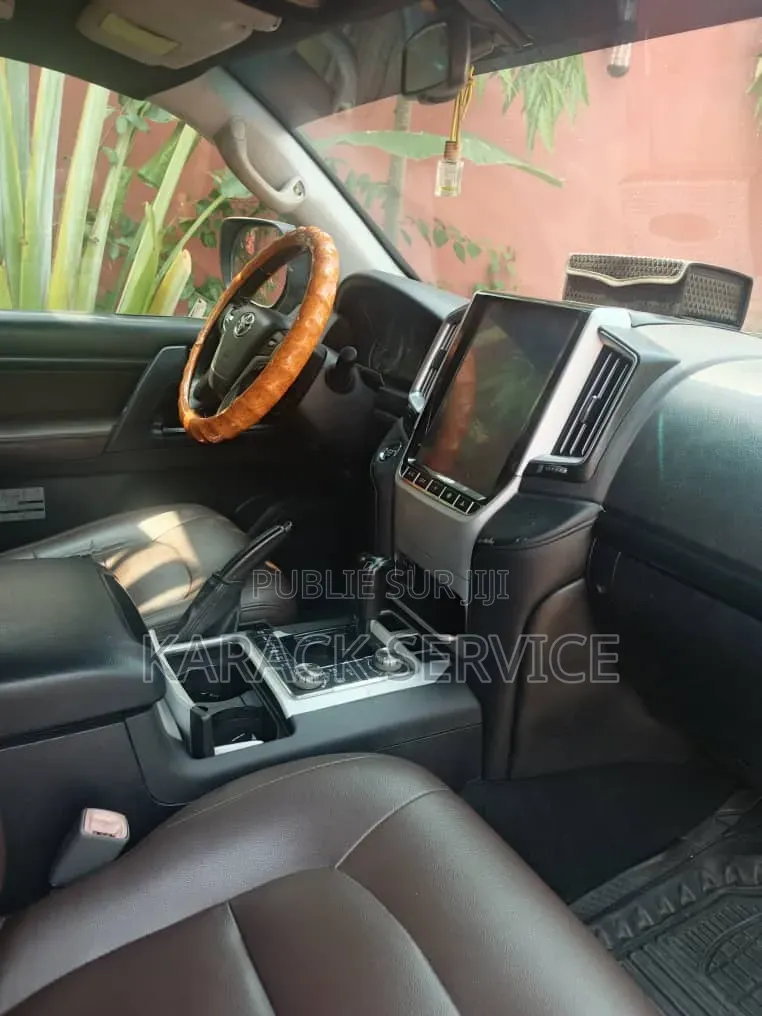 Toyota Land Cruiser Prado 2023 Noir