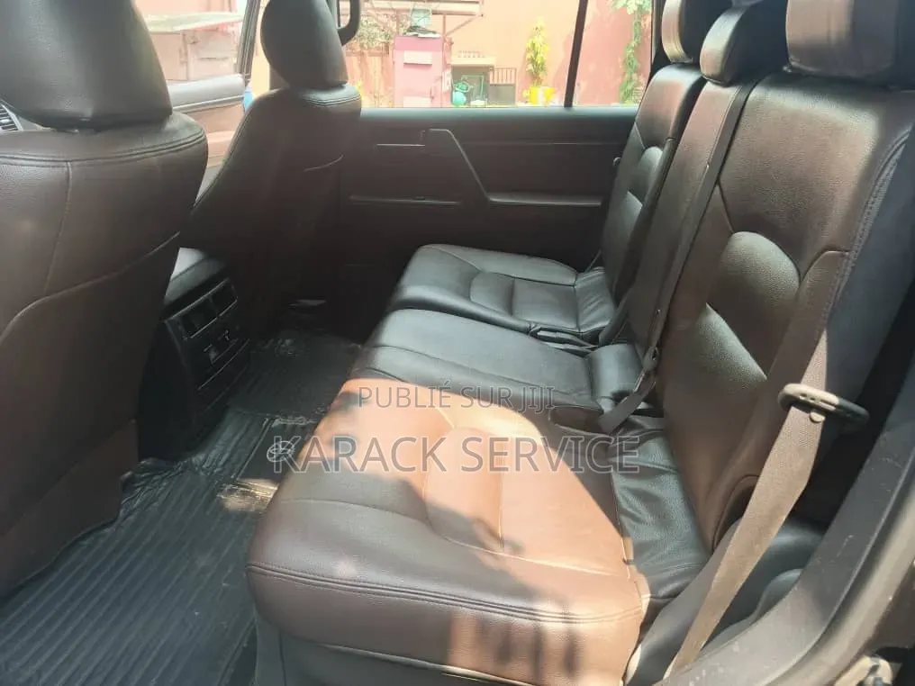 Toyota Land Cruiser Prado 2023 Noir