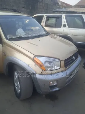 Toyota RAV4 2021 Jaune