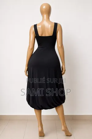 Robe Noire Élégante, Chic Et Raffinée