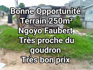 Demi Parcelle À Vendre