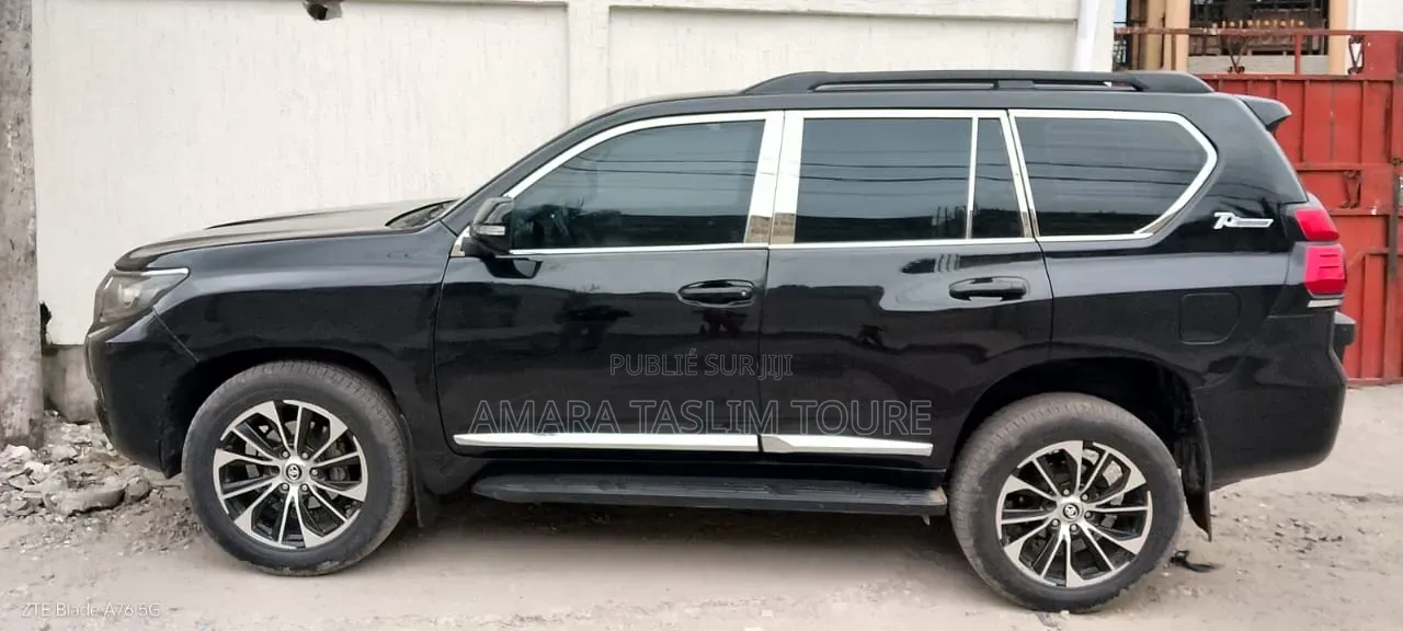 Toyota Land Cruiser Prado 2020 Noir