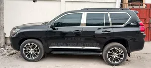 Toyota Land Cruiser Prado 2020 Noir