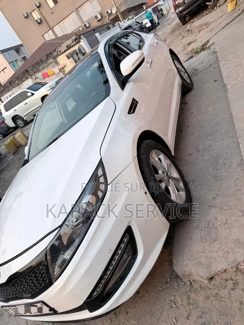 Kia K5 2023 Blanc