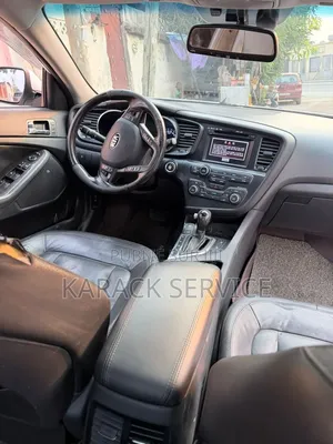 Kia K5 2023 Blanc