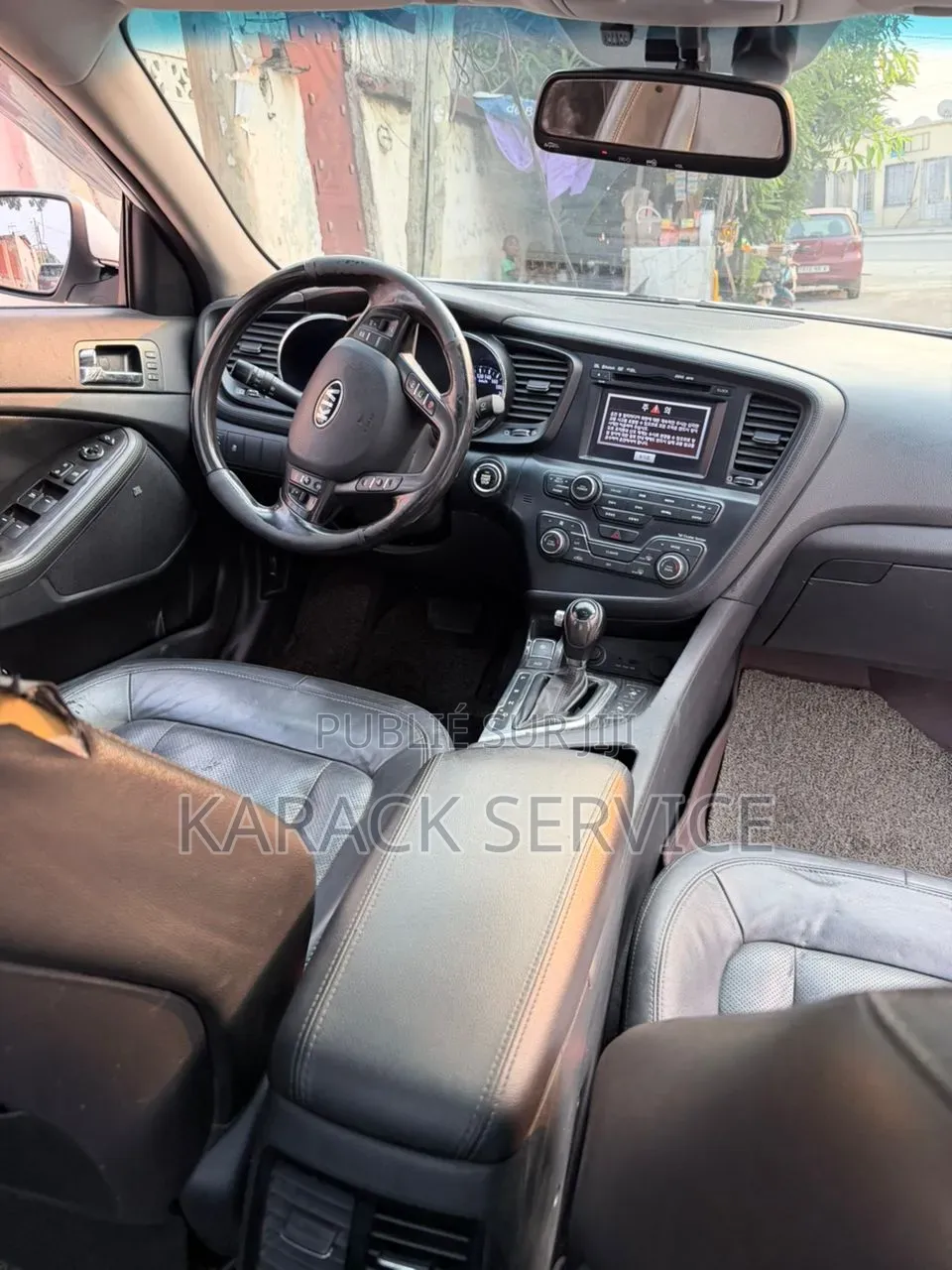 Kia K5 2023 Blanc