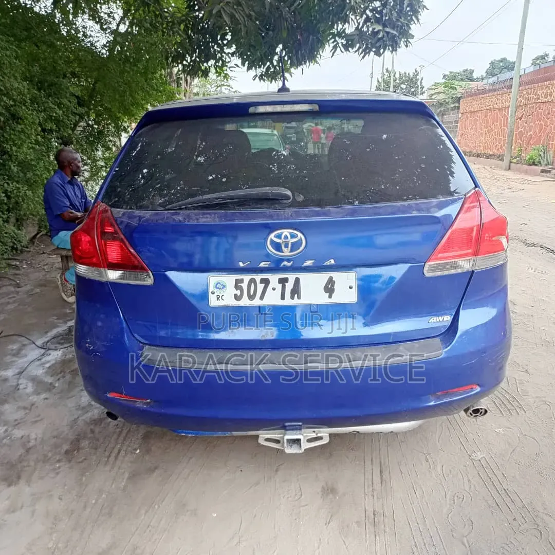 Toyota Venza 2022 Bleu