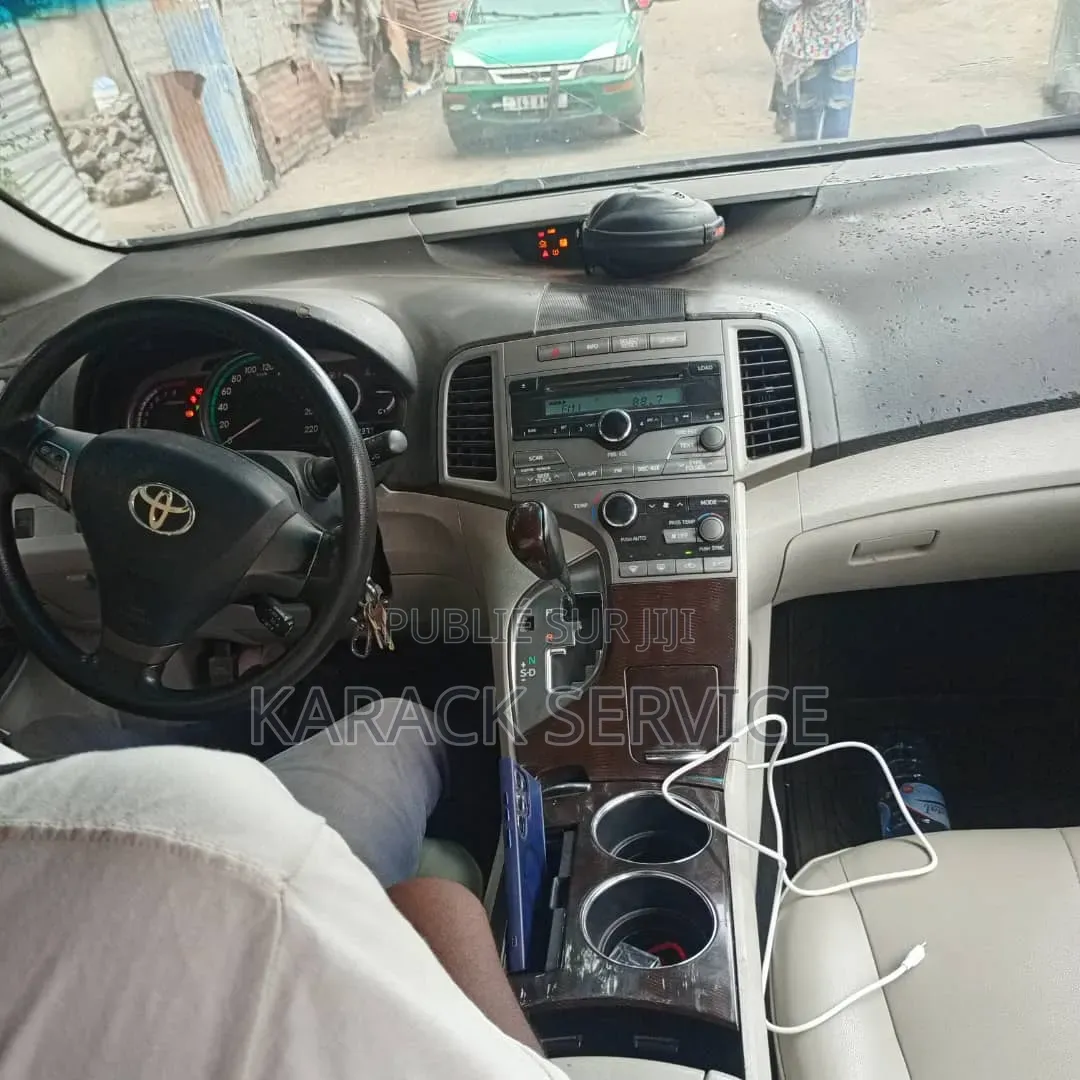 Toyota Venza 2022 Bleu