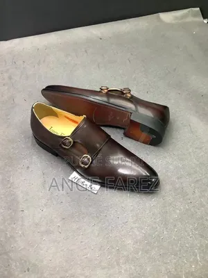 Chaussures Vernisée Boucle