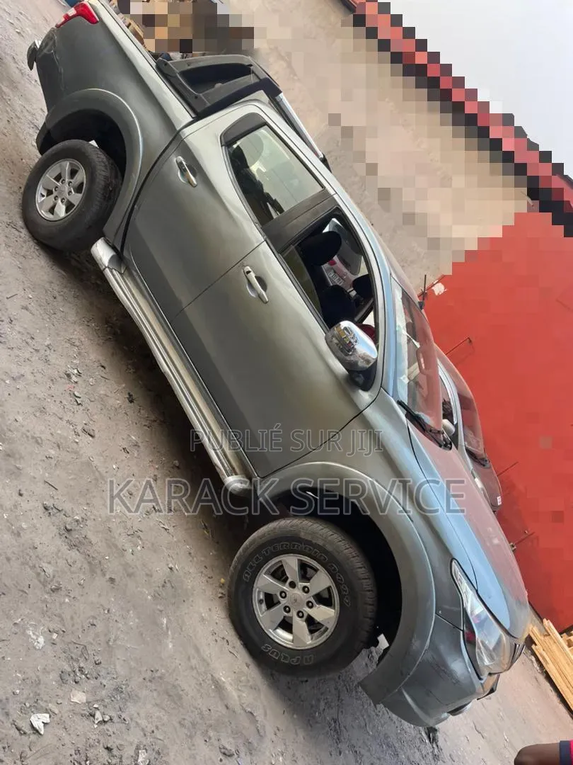 Mitsubishi L200 2023 Noir