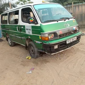 Toyota HiAce 2018 Vert