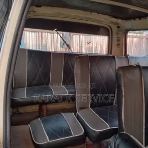 Toyota HiAce 2018 Vert