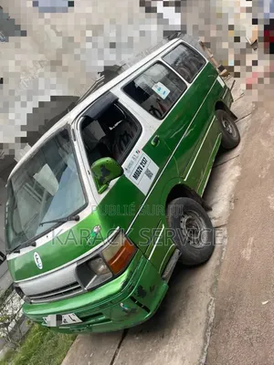Toyota HiAce 2018 Vert