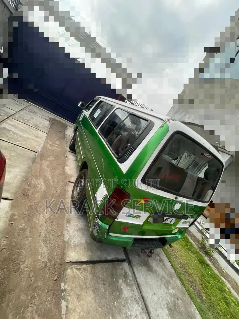 Toyota HiAce 2018 Vert