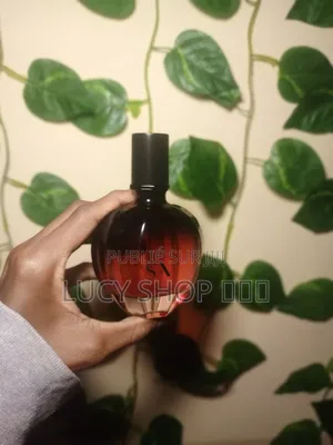 Parfum Mixe Homme Et Femme Une Senteur Attirante