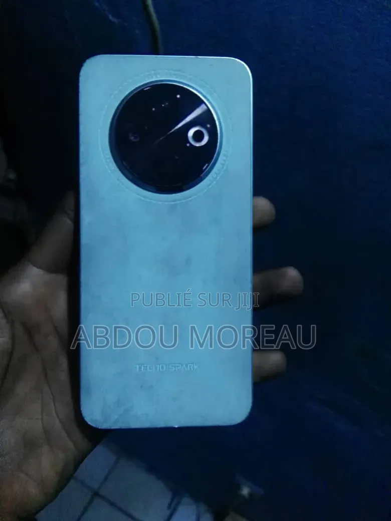 Tecno Spark 30 128 GB Vert