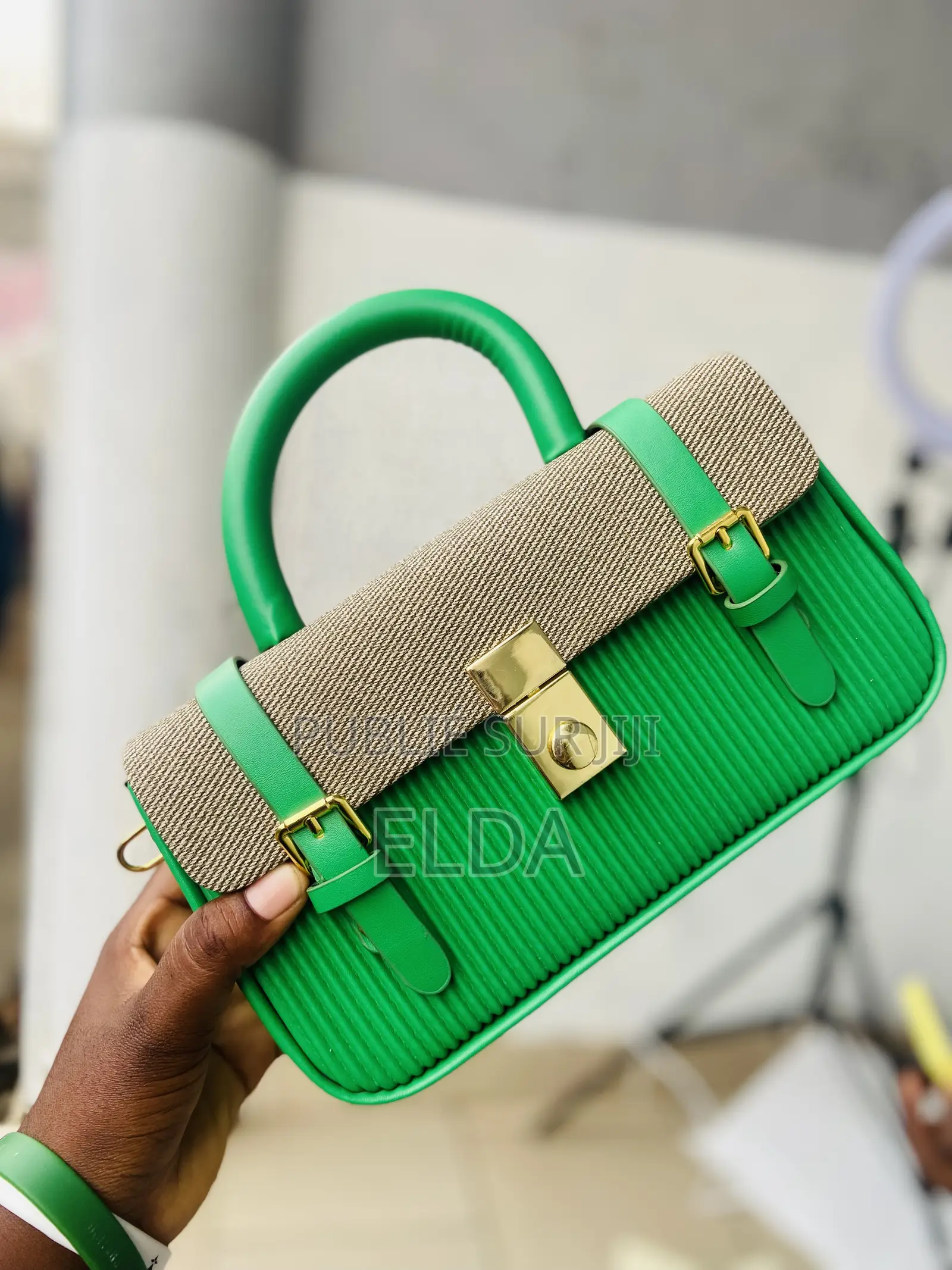 Sac À Main Tendance Et Élégant Pour Femme