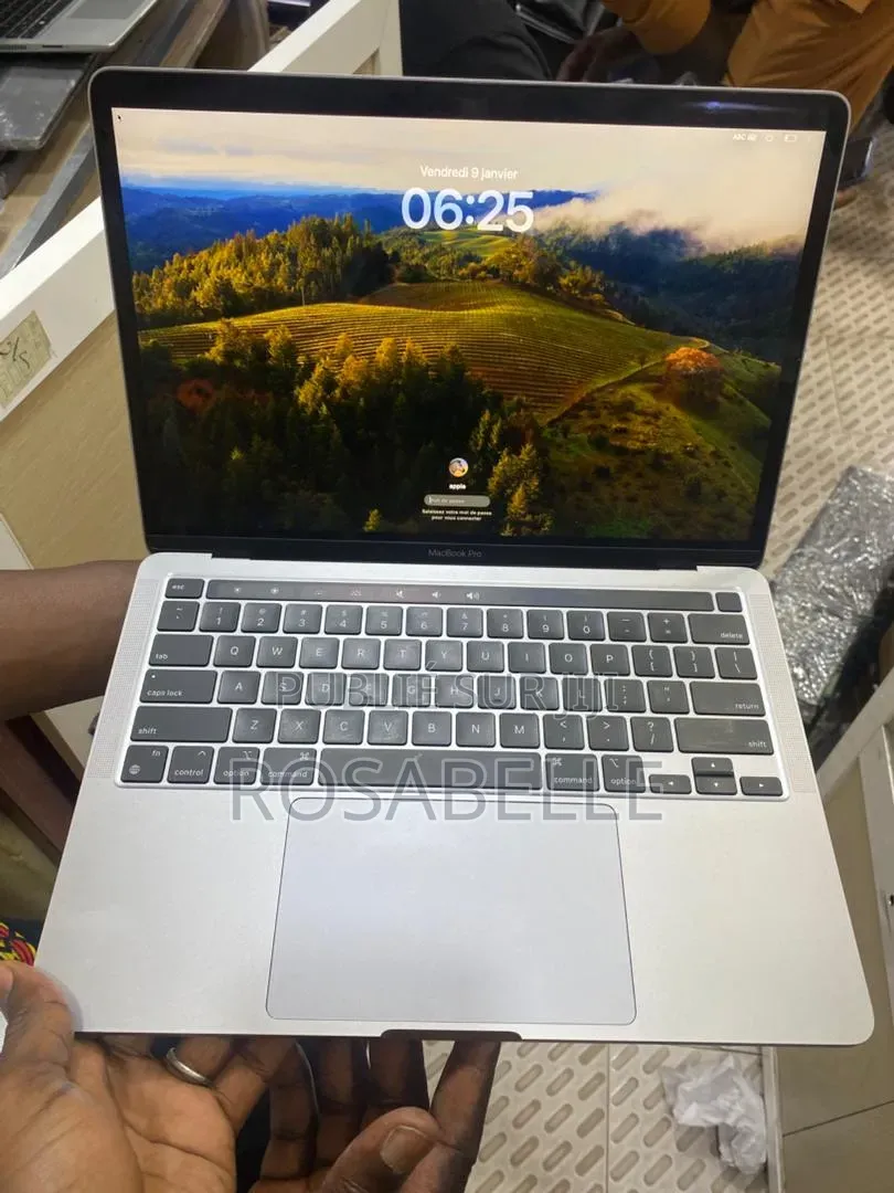 Nouveau Apple MacBook 2020 16GB Intel Core i5 SSD 512GB