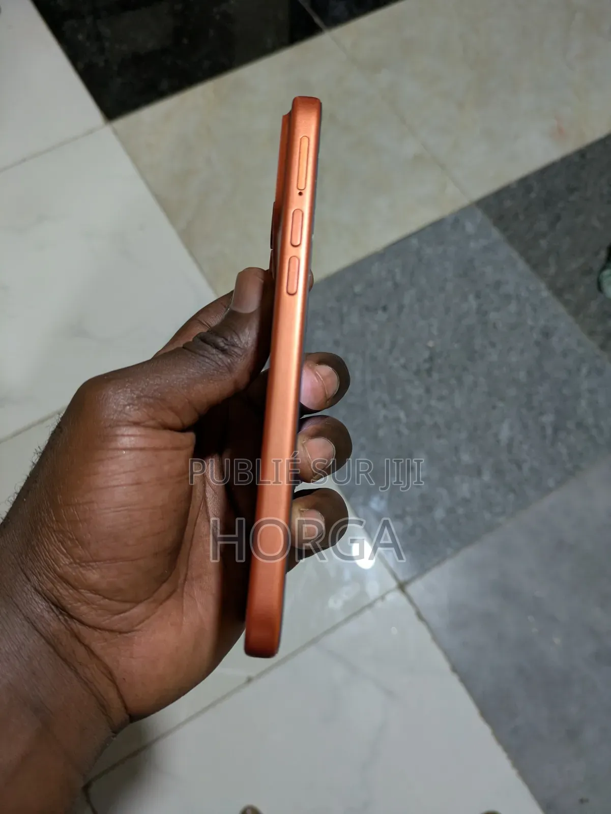 Nouveau Autre Autre 64 GB Orange