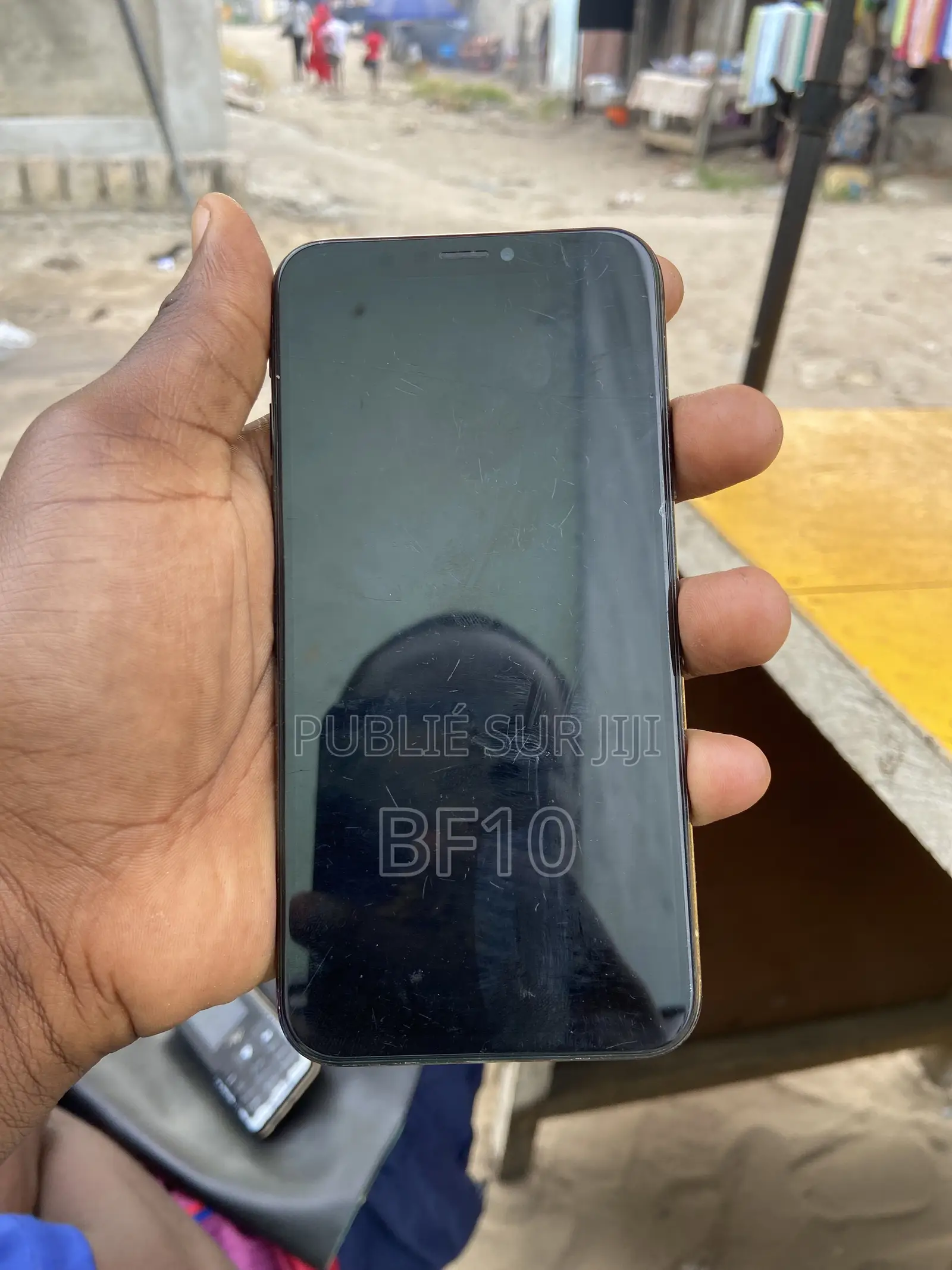 Apple iPhone X 64 GB Noir